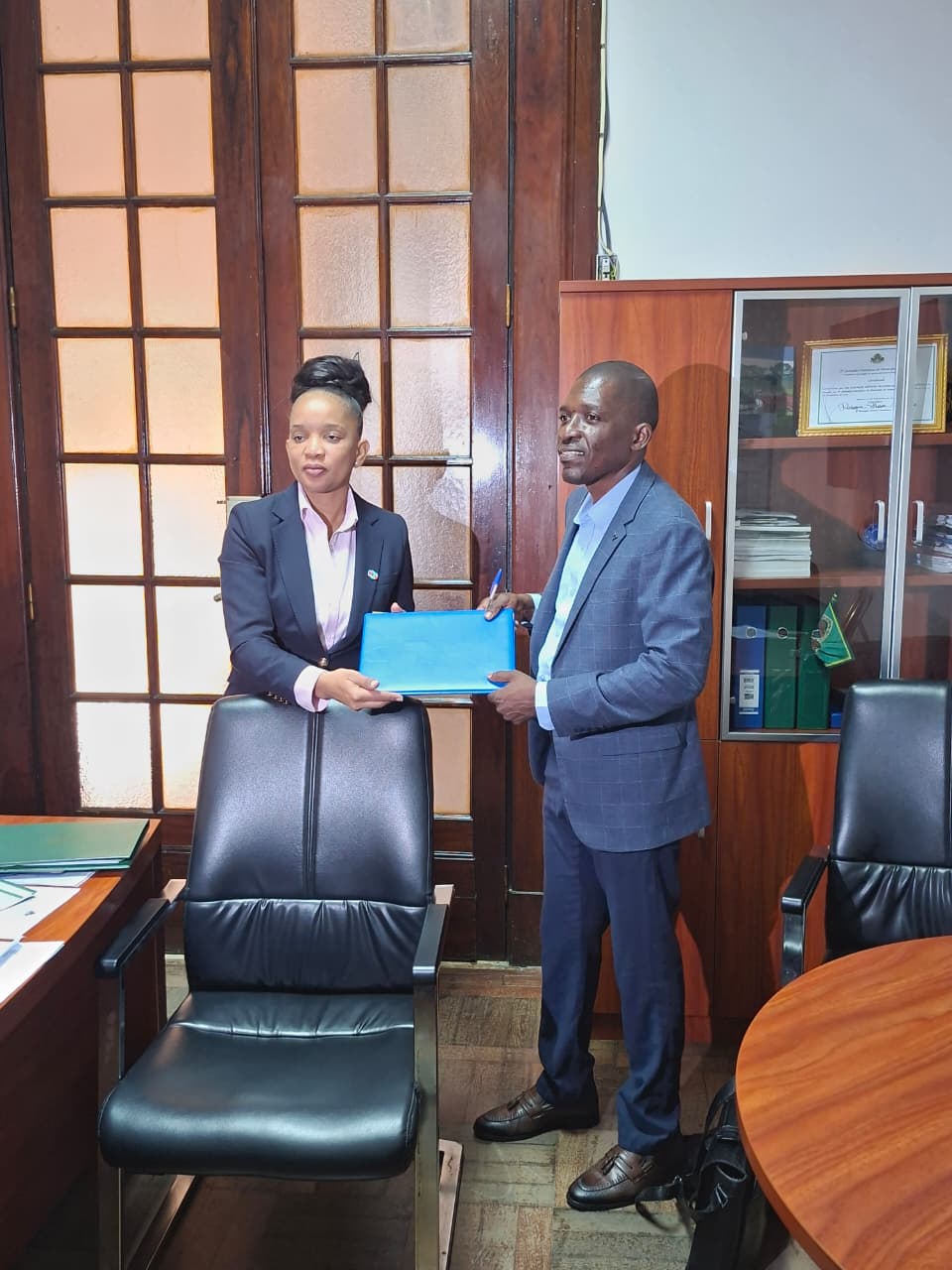 Okhaphelela  assina o Memorando de Entendimento com o Conselho Municipal da Cidade de Maputo (CMCM)